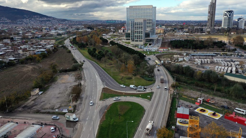 Bursa kent trafiği için yeni kavşak