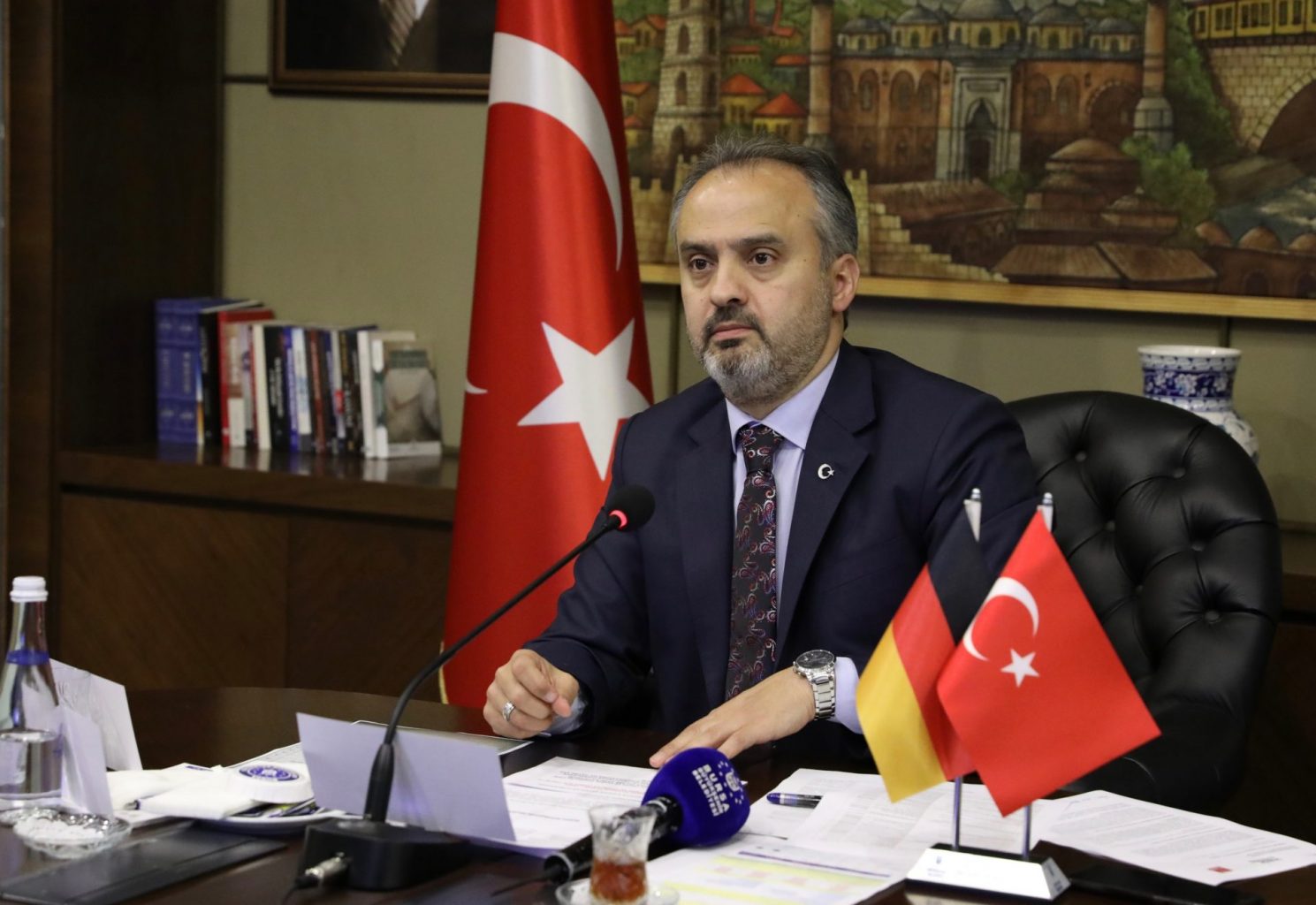 80 civarında kardeş şehir protokolü bulunan Türkiye ve Almanya’nın yerel yönetimleri arasındaki işbirliğini arttırmak amacıyla konferans düzenledi.