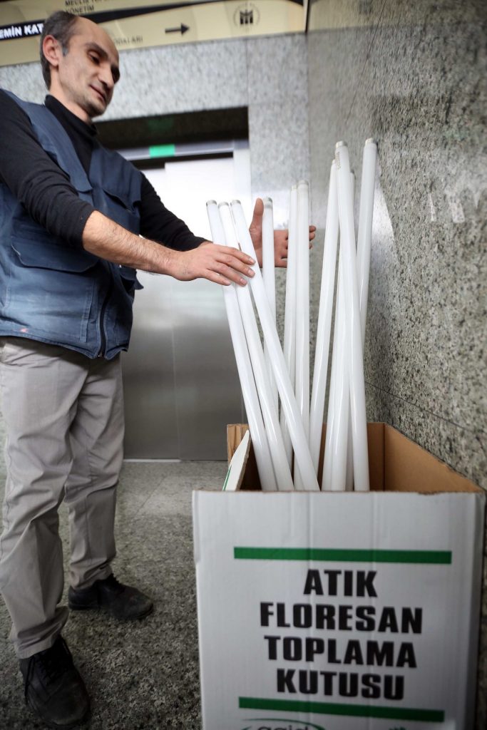 Yenimahalle Belediyesi elektronik atıklarda fark yarattı 5 1 Yenimahalle Belediyesi elektronik atıklarda fark yarattı 5 1