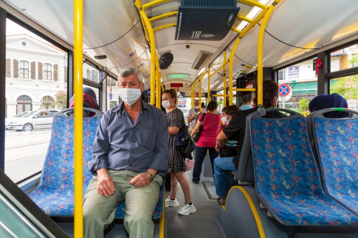 İzmir’de otobüslere ameliyathane hijyeni uygulaması getirildi 1