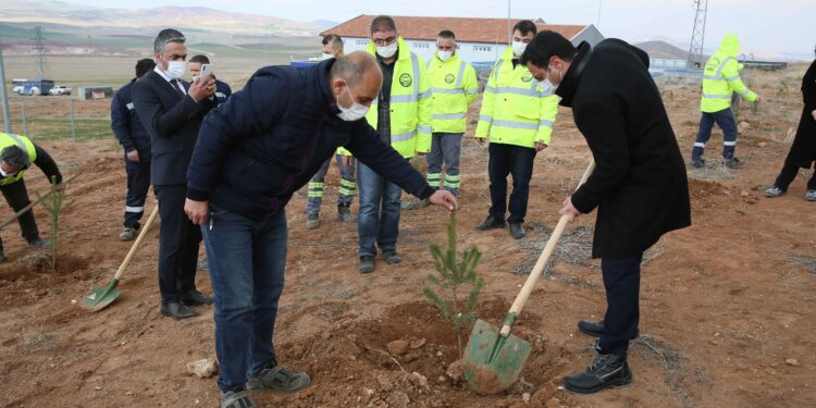 Ankara Büyükşehir Belediye Başkanı Mansur Yavaş’ın Ankara’yı çevre dostu bir kent haline dönüştürmek için hayata geçirdiği “Yeşilin Başkenti” projesine bir destek de ASKİ Genel Müdürlüğü’nden geldi.