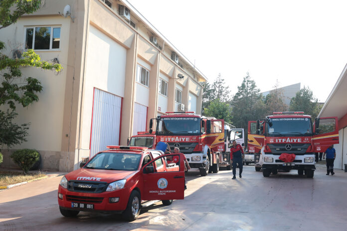 Buyuksehir Itfaiye ekiplerini Datcaya sevk etti 2